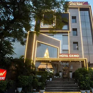 Cardinal Oxmo Delhi Airport Hotel